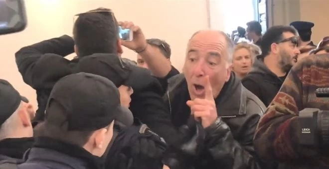 Ένταση και επεισόδια στο δημοτικό συμβούλιο Κέρκυρας (βίντεο)